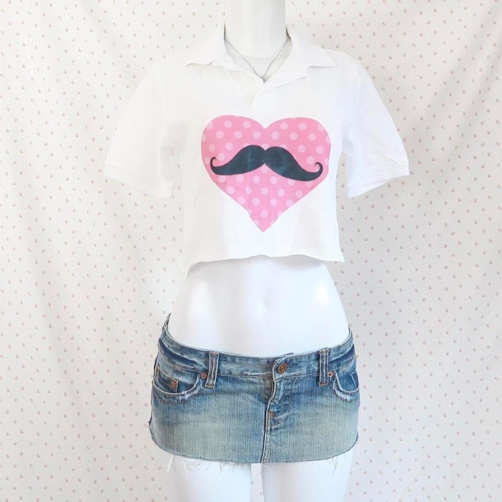 mustache heart graphic polo crop top tumblr indie sleaze y2k